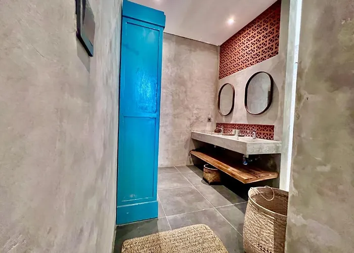 Rumah Hadeka Petitenget * Seminyak (Bali)